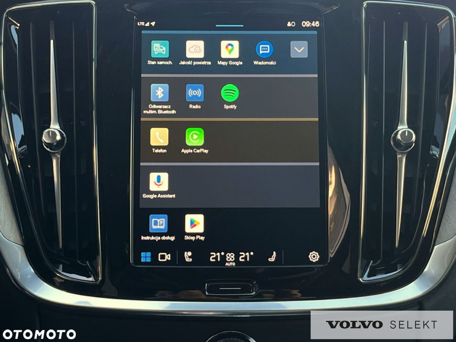 Volvo V60 Cross Country - 18