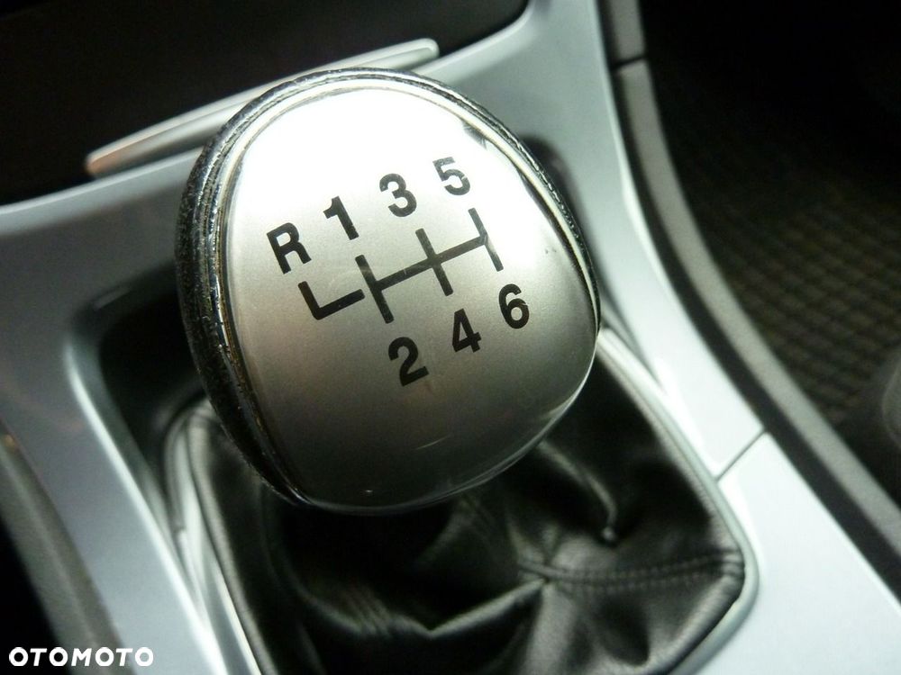 Ford Mondeo - 31