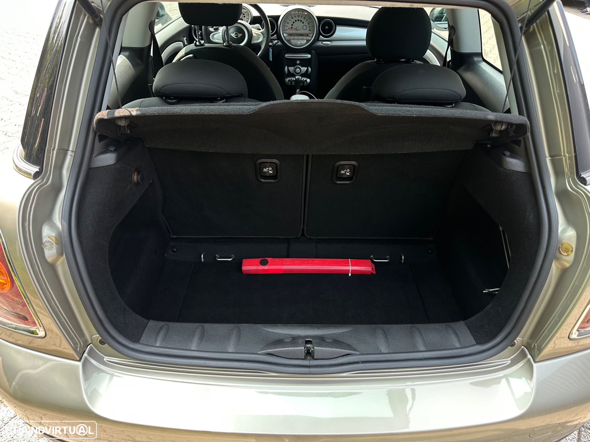 MINI 3 Portas One 1.4 Auto - 9