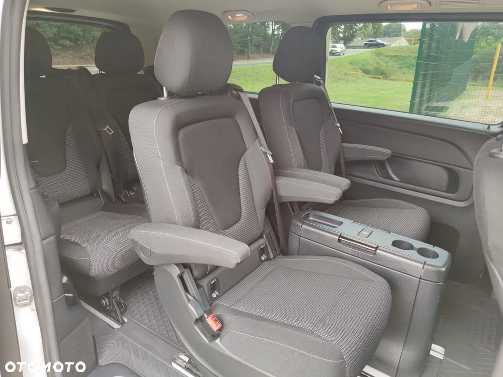 Mercedes-Benz Klasa V 300 d 4-Matic 9G-Tronic (d³ugi) - 7