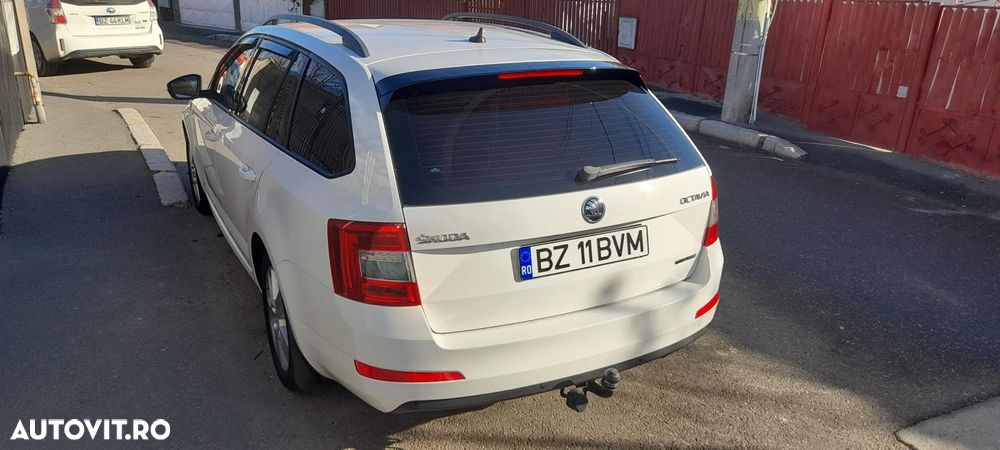 Skoda Octavia 1.6 TDI GREENLINE - 6