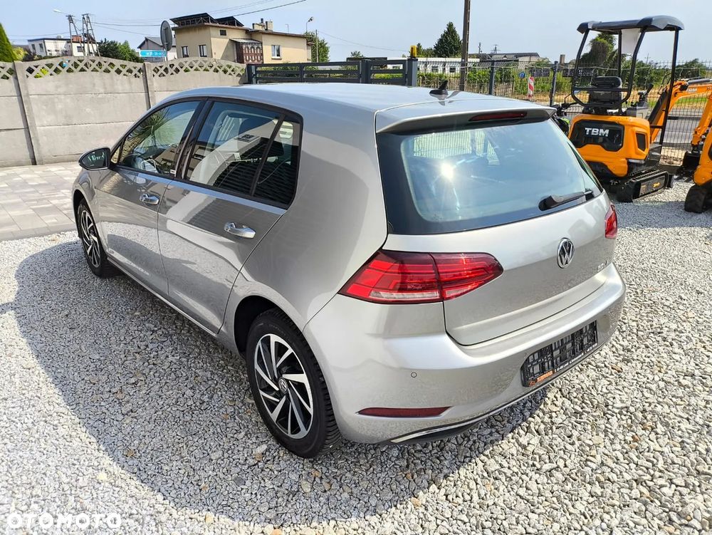Volkswagen Golf - 3