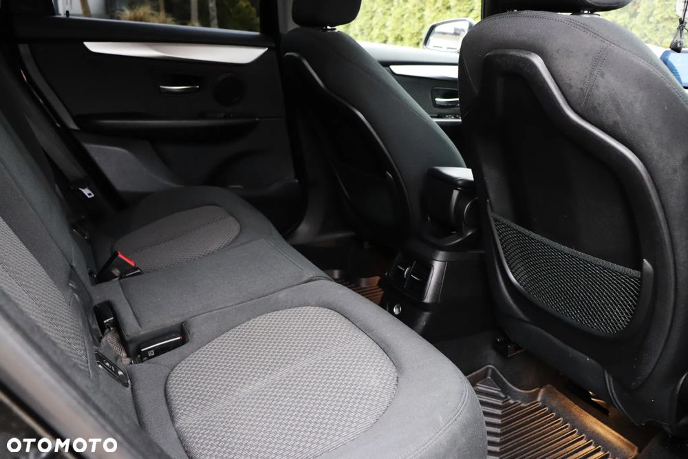 BMW Seria 2 218d Sport - 22