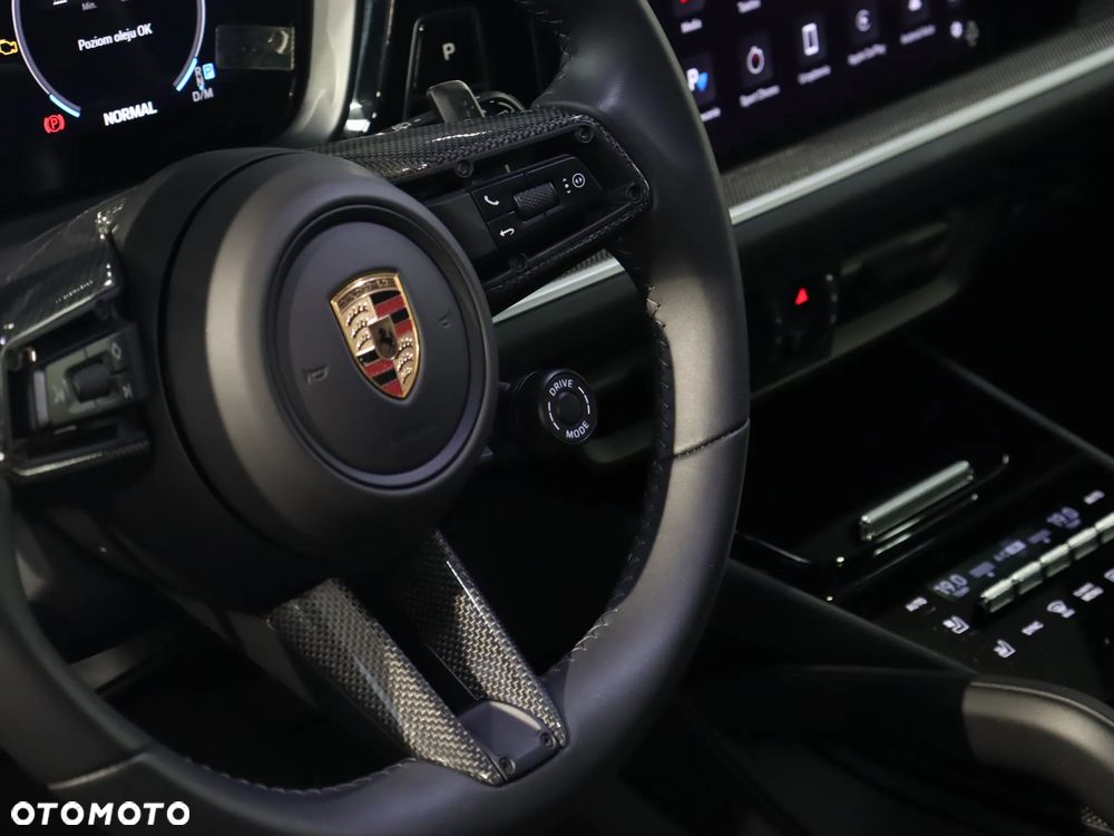 Porsche Cayenne - 22