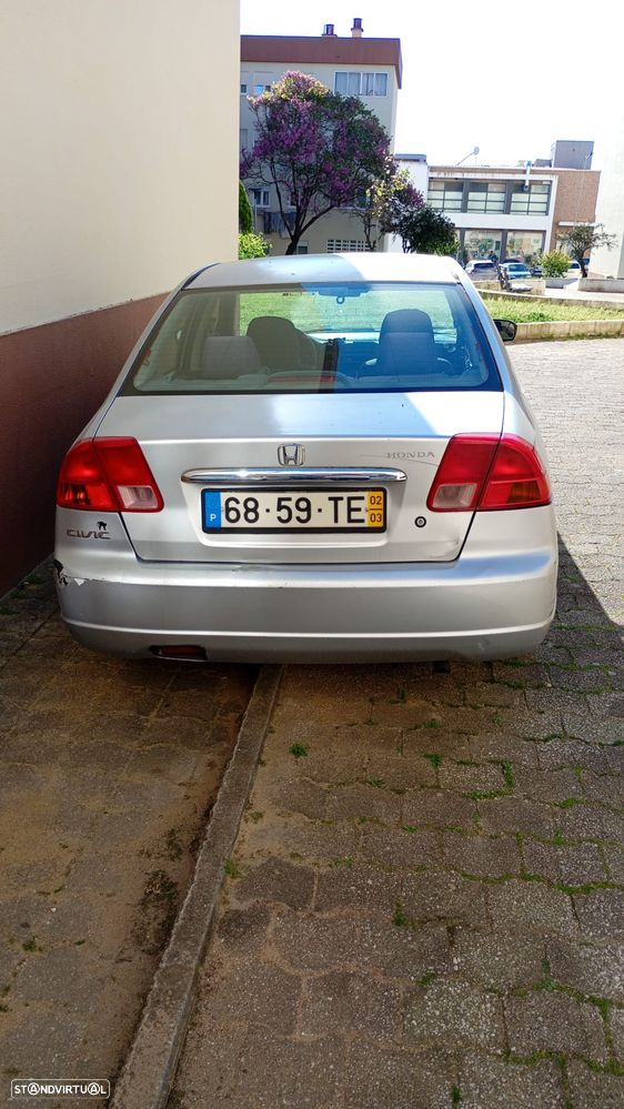 Honda Civic 1.4 LS - 9
