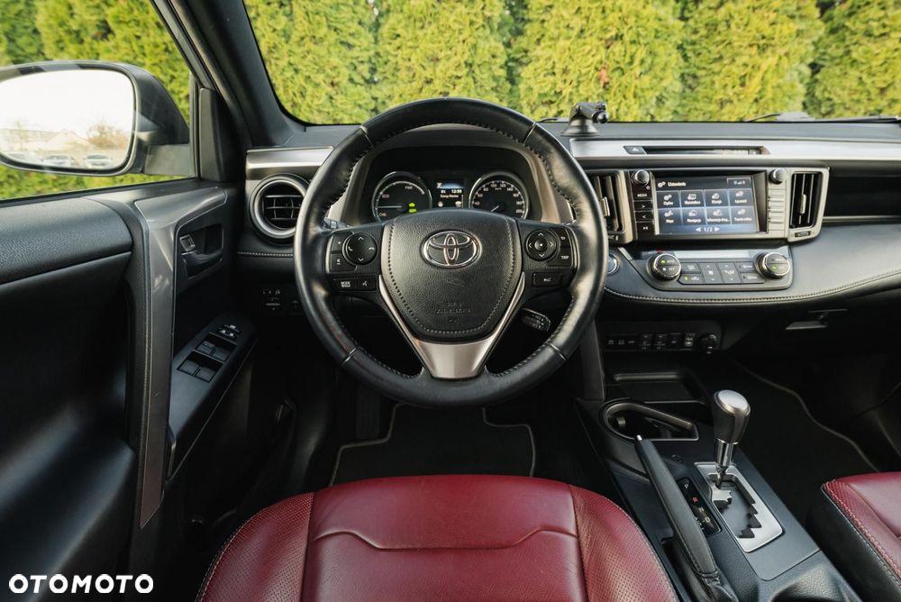 Toyota RAV4 - 11