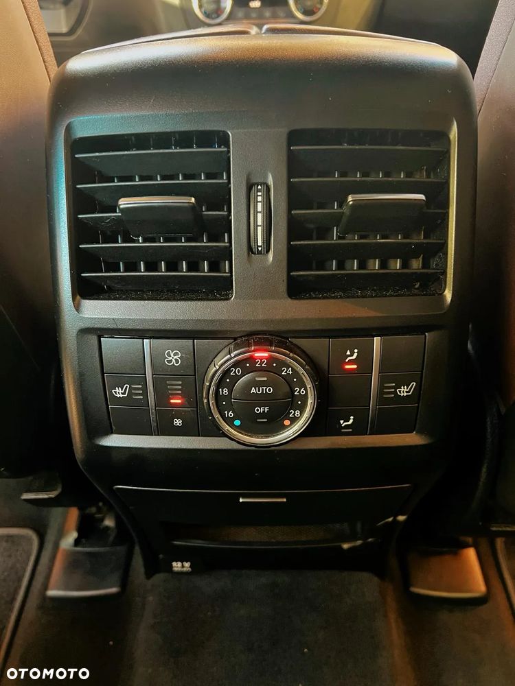 Mercedes-Benz GL 63 AMG 4Matic AMG Speedshift Plus 7G-TRONIC - 13