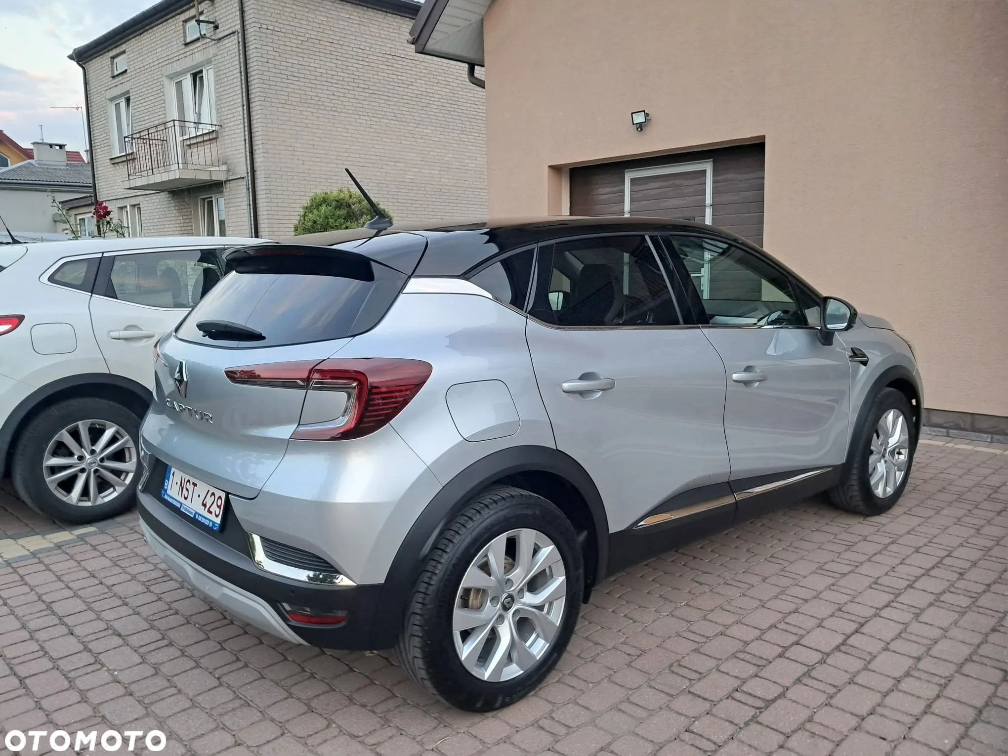 Renault Captur BLUE dCi 115 INTENS - 3