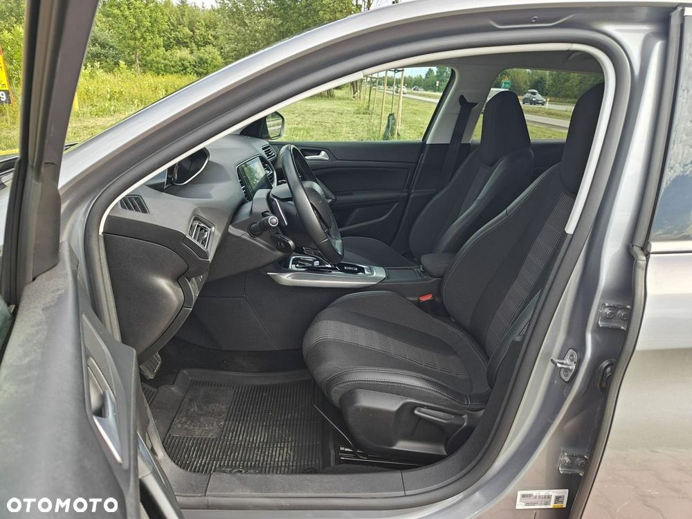 Peugeot 308 - 10