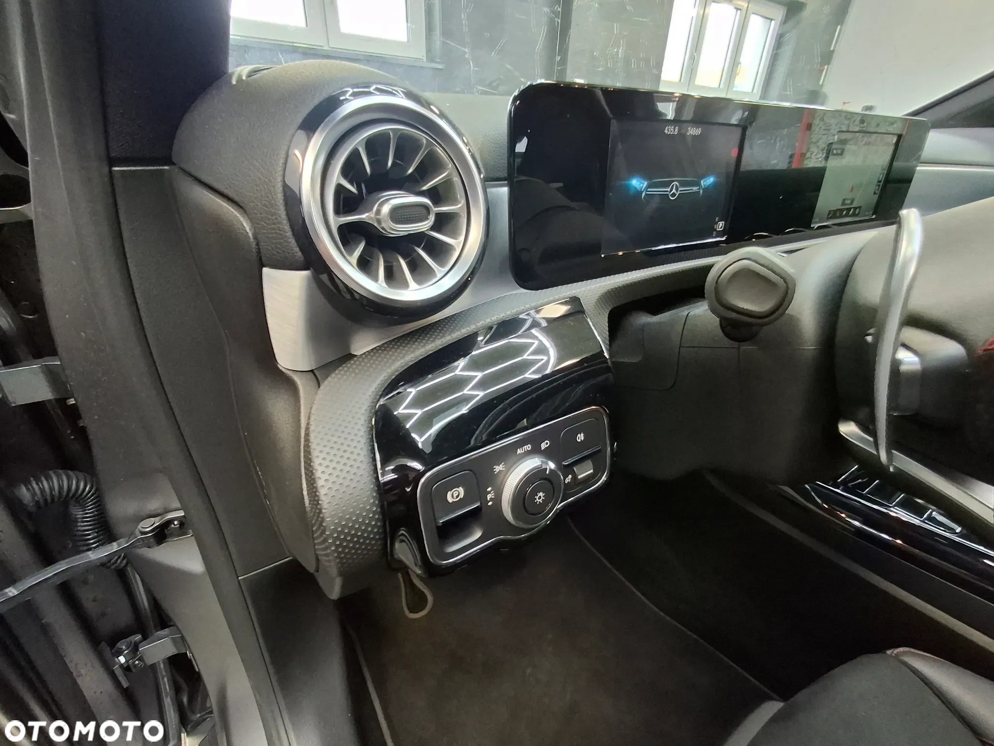 Mercedes-Benz Klasa A 35 AMG 4-Matic 7G-DCT - 13