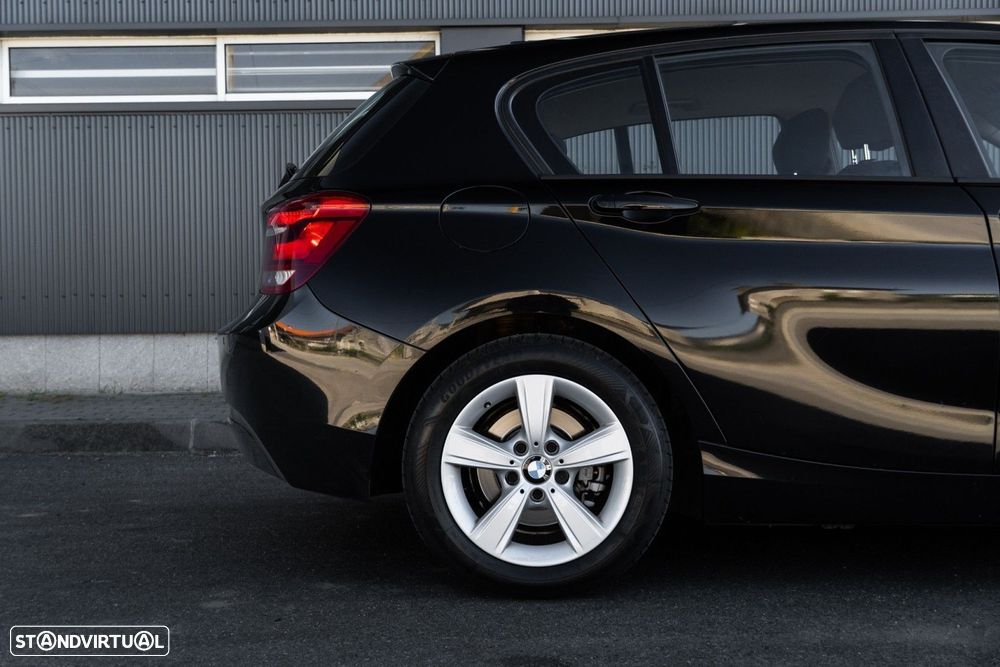 BMW 116 d EDynamics Line Sport - 38