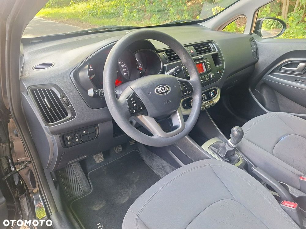 Kia Rio 1.4 Edition 7 - 8