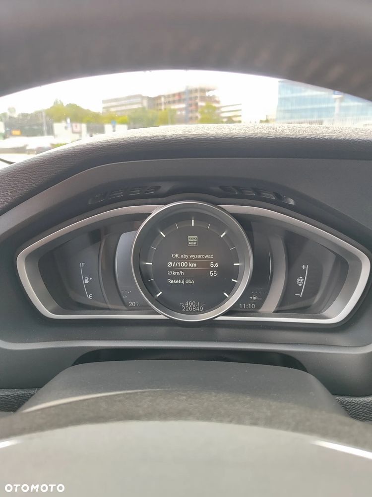 Volvo V40 D2 Momentum - 14