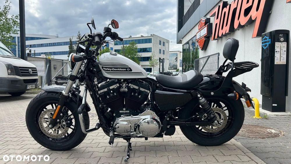 Harley-Davidson Sportster Forty-Eight - 8