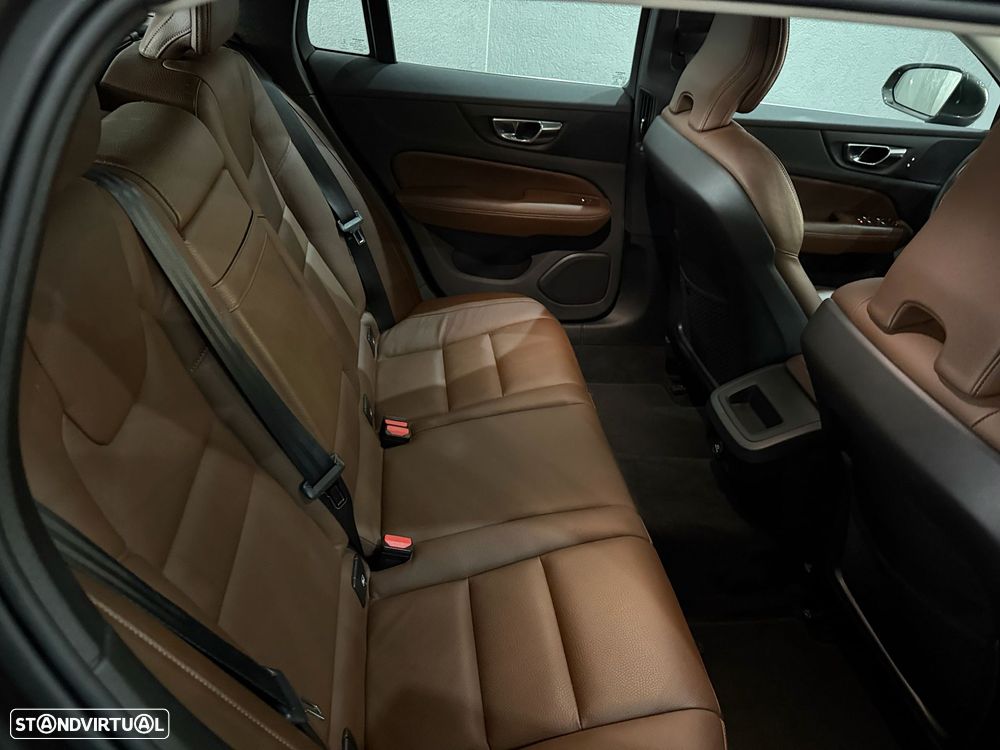 Volvo V60 D3 Momentum Pro - 19