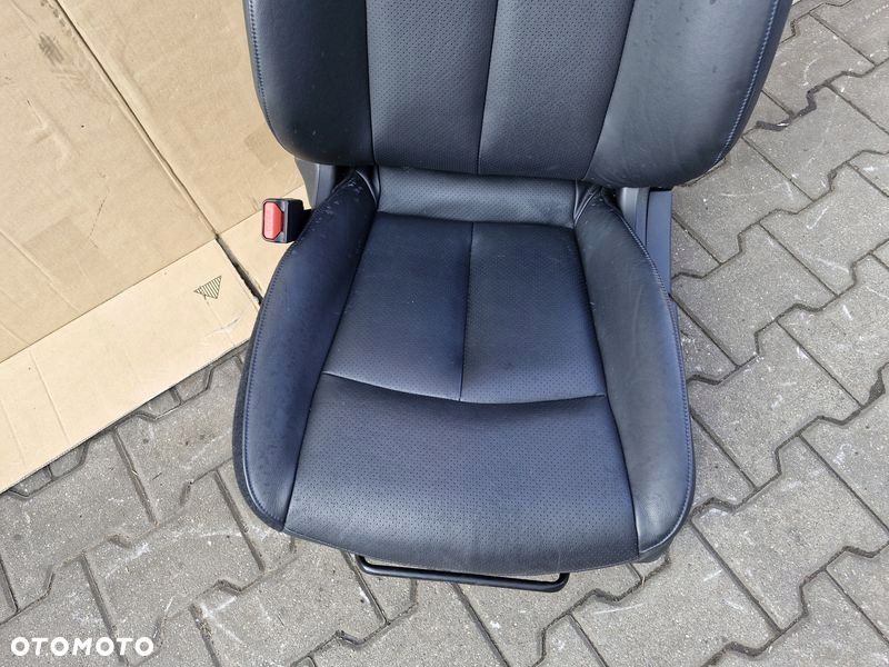 NISSAN LEAF I 1 FOTEL KIEROWCY LEWY PRZÓD PRZEDNI SKÓRA UK - 3