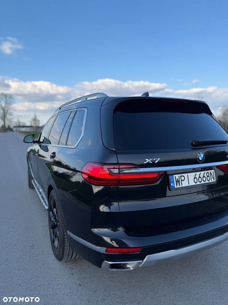 BMW X7 xDrive40i - 9