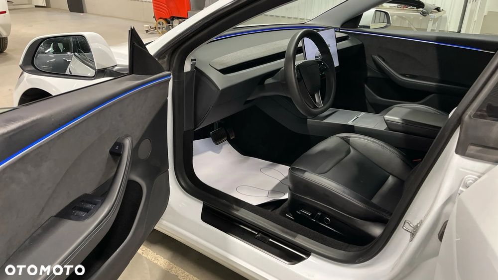 Tesla Model 3 Langstreckenbatterie Allradantrieb Dual Motor - 8