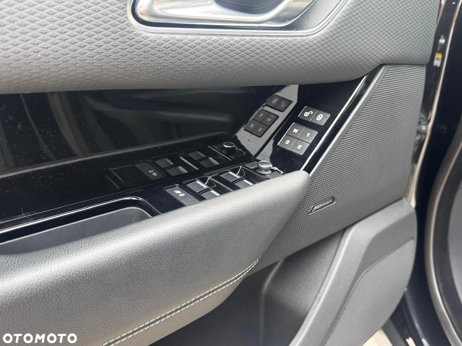 Land Rover Range Rover Velar 2.0 TD4 R-Dynamic S - 27