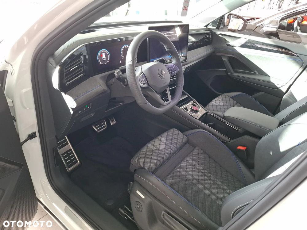Volkswagen Tiguan - 17