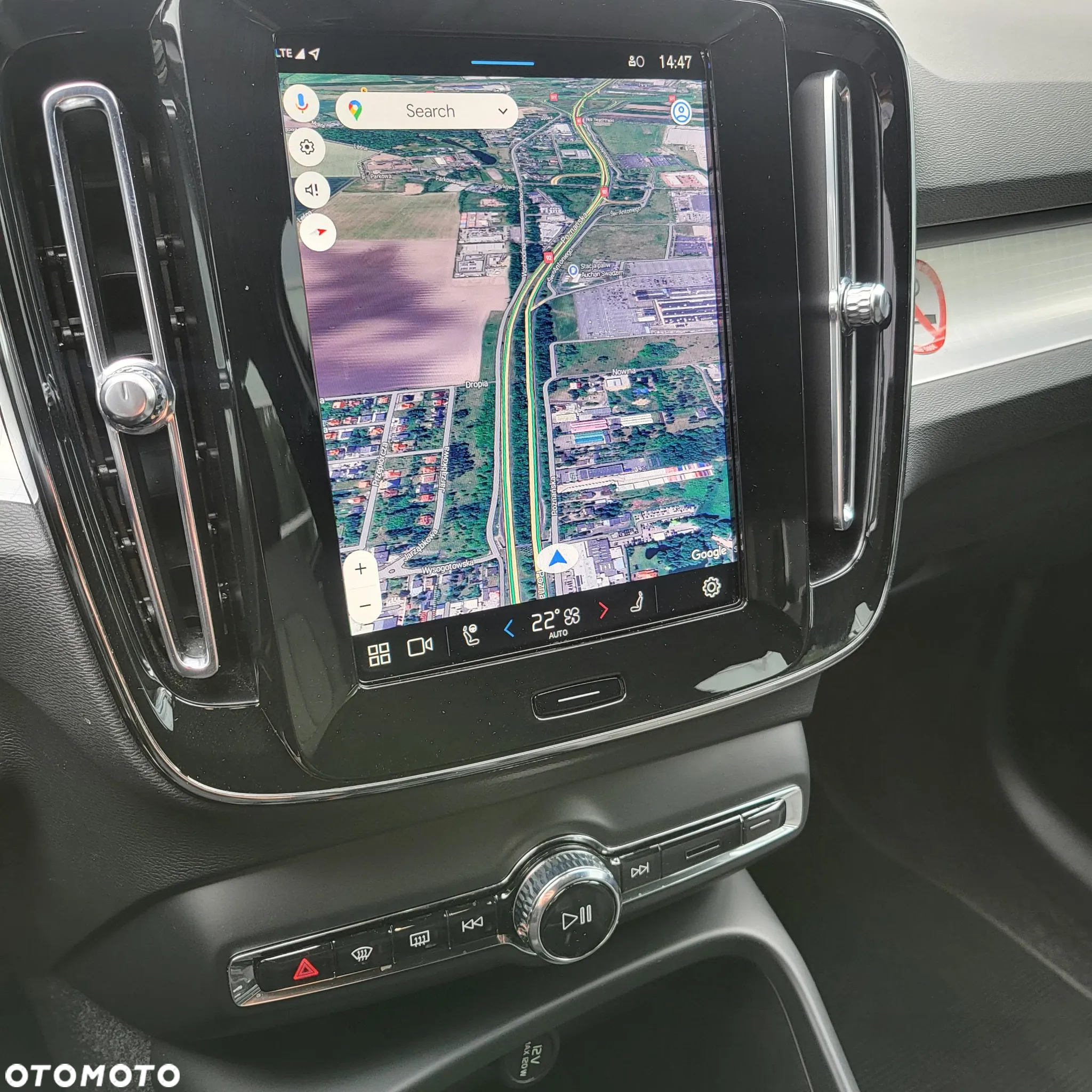Volvo XC 40 B3 Plus Dark - 12