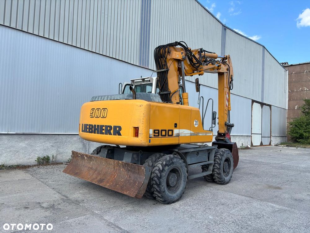 Liebherr A900C - 4