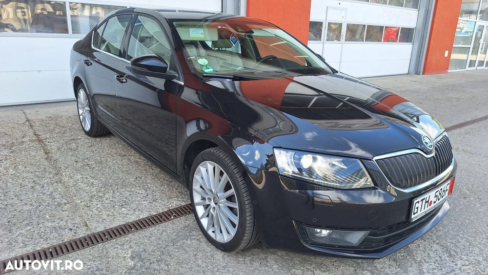Skoda Octavia 2.0 TDI Green tec DSG Elegance - 2