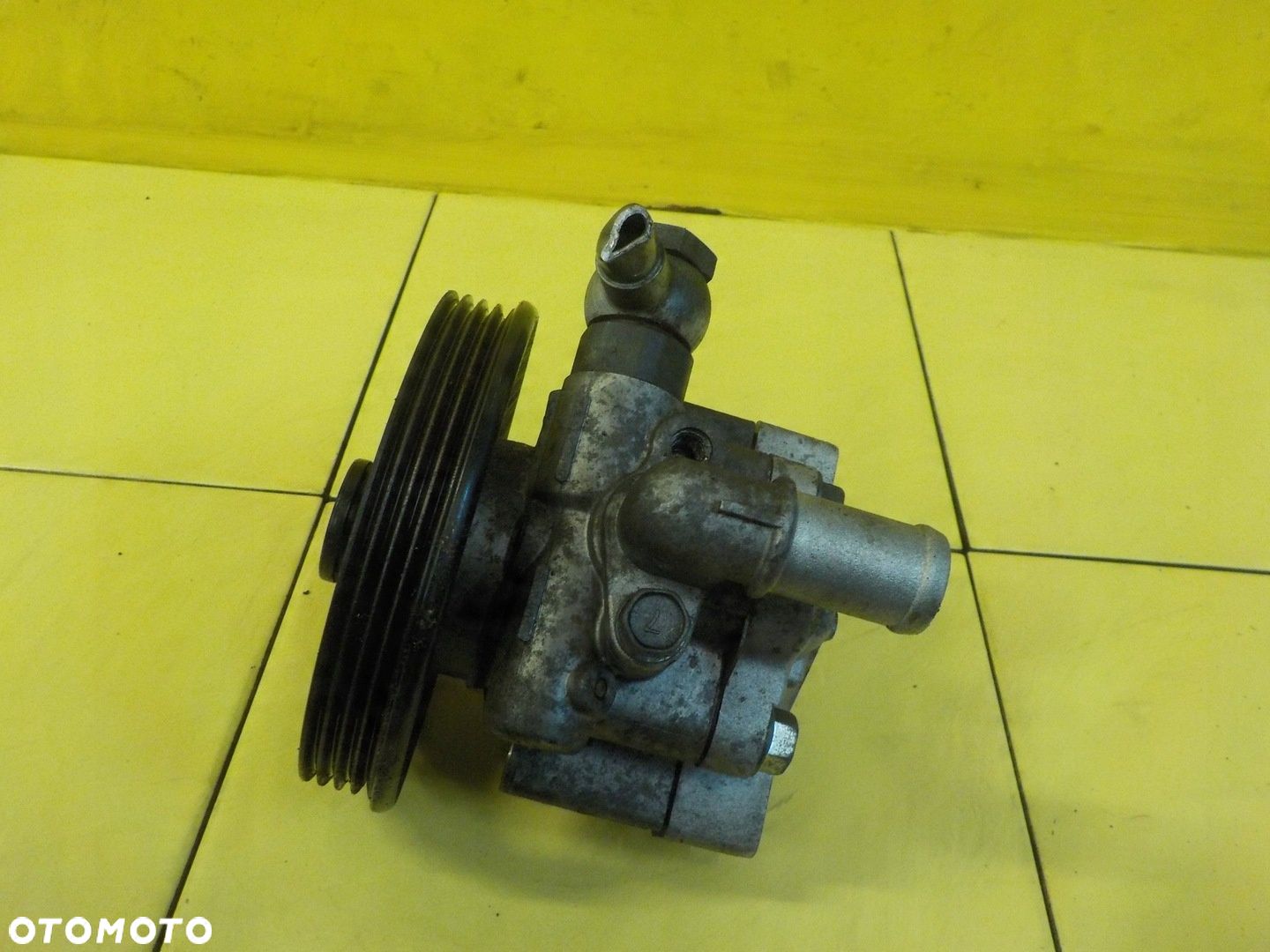 INSIGNIA ASTRA 1.8 B 12r 140KM A18XER pompa wspomagania 13309333 - 1