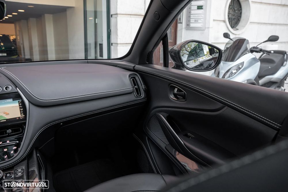Aston Martin DBX 707 - 54