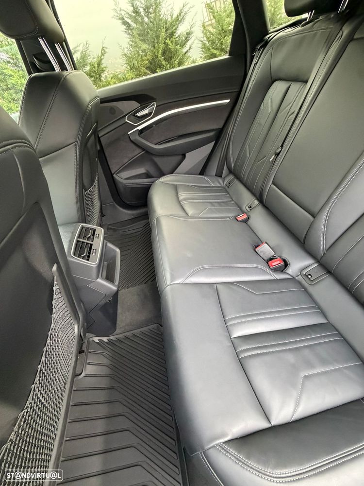 Audi Q8 e-Tron 50 quattro S line - 5