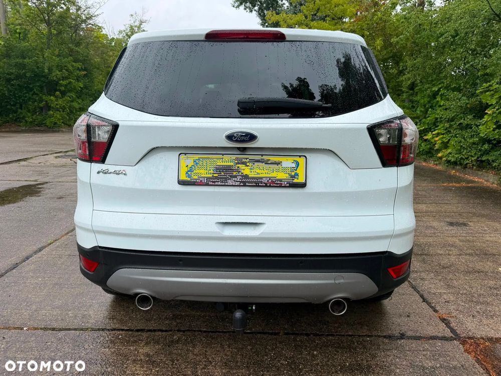 Ford Kuga 2.0 TDCi 2x4 Titanium - 11