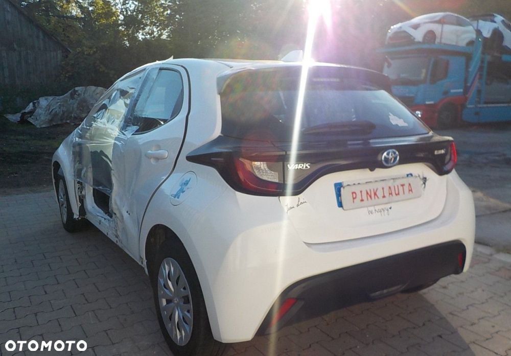Toyota Yaris - 8