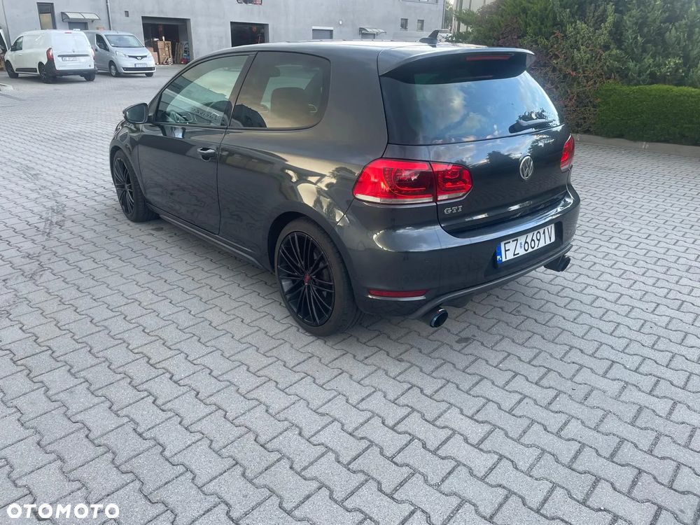 Volkswagen Golf 2.0 GTI DSG - 6