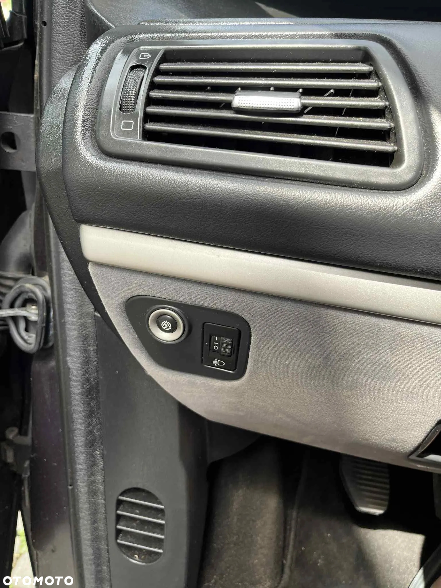 Peugeot 807 2.0 HDi Premium Grand Prix - 18