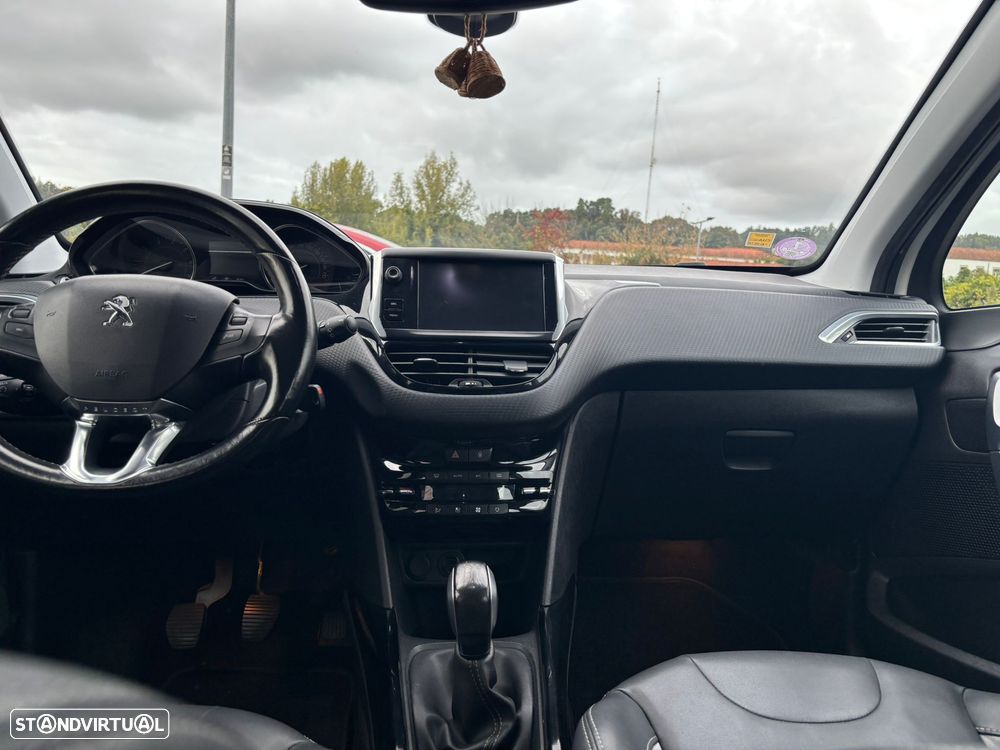 Peugeot 2008 PureTech 110 Stop&Start Allure - 44
