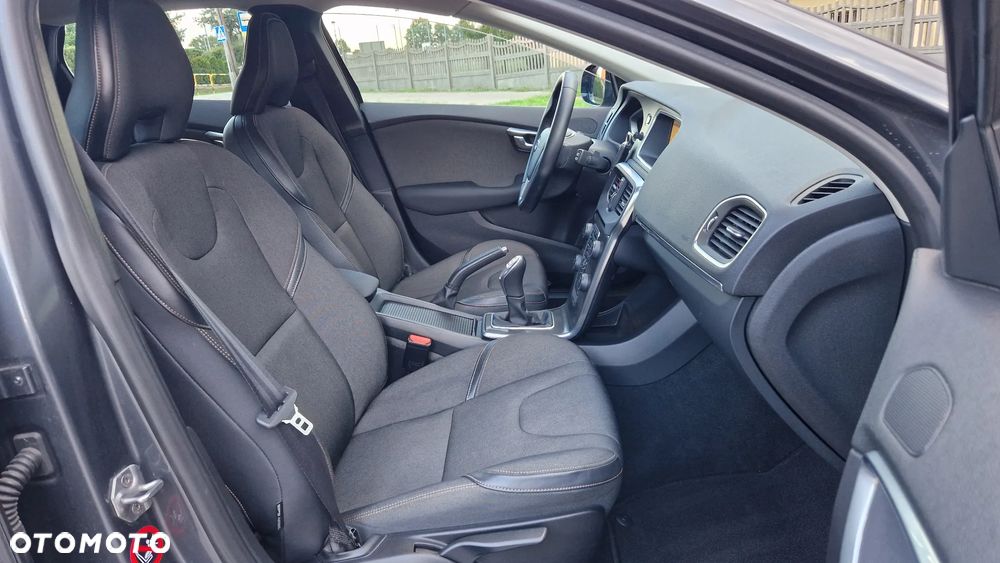 Volvo V40 Cross Country D2 Summum - 10