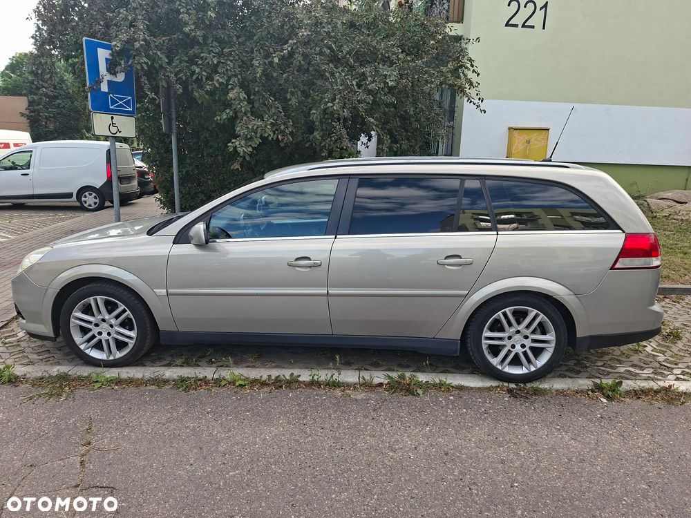Opel Vectra 1.9 CDTI Cosmo - 2