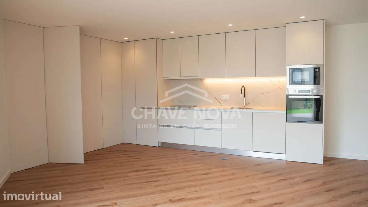 T2 Novo c/ Varanda e Lugar de Garagem 2 Viaturas em Arcozelo (Praias) - Grande imagem: 2/24