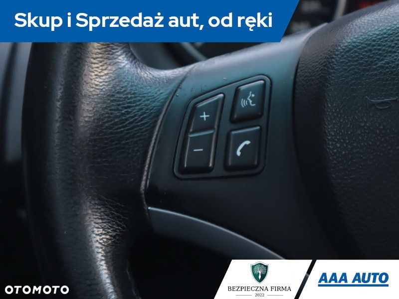 BMW Seria 1 - 15