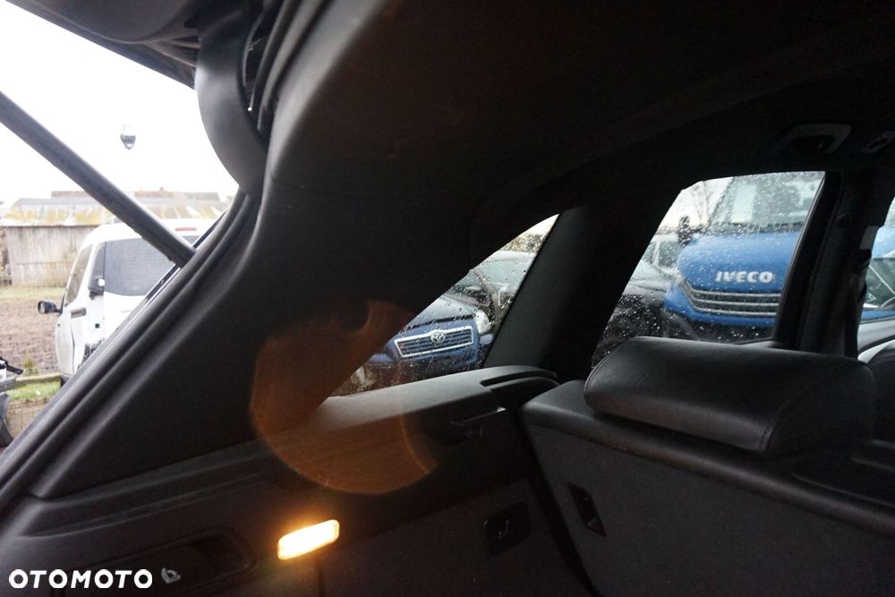 PODSUFITKA Q5 I 8R CZARNA S-LINE SŁUPKI KOMPLET AUDI 2008-2012 - 9