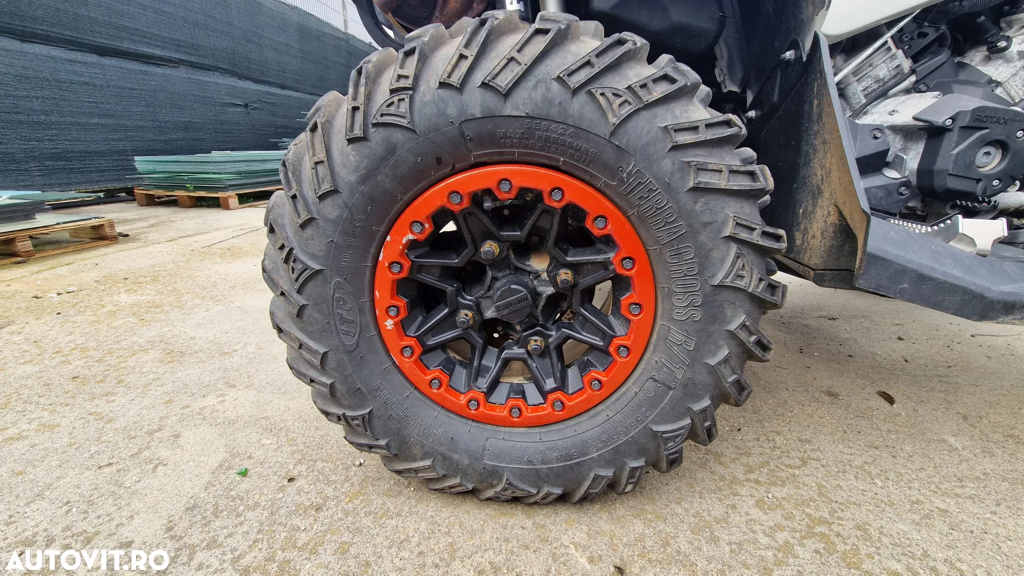 Can-Am Renegade - 31