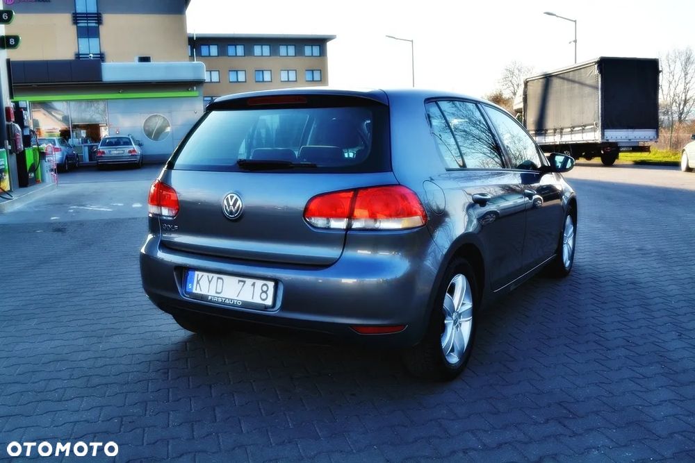 Volkswagen Golf 1.6 Edition - 11