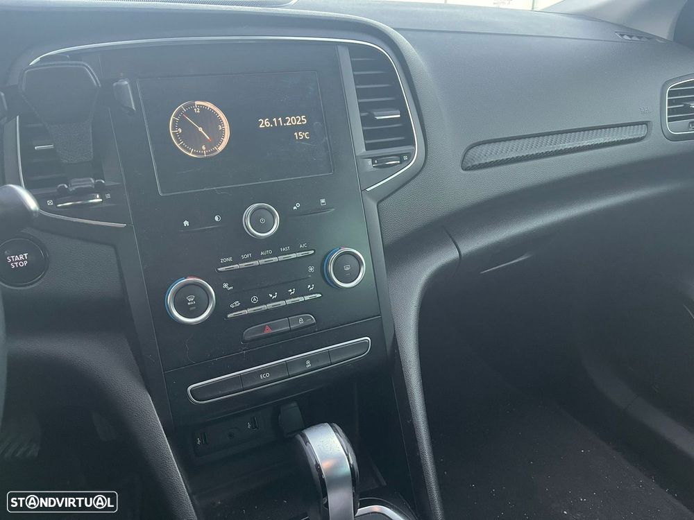 Renault Mégane Sport Tourer 1.5 dCi Limited EDC - 4