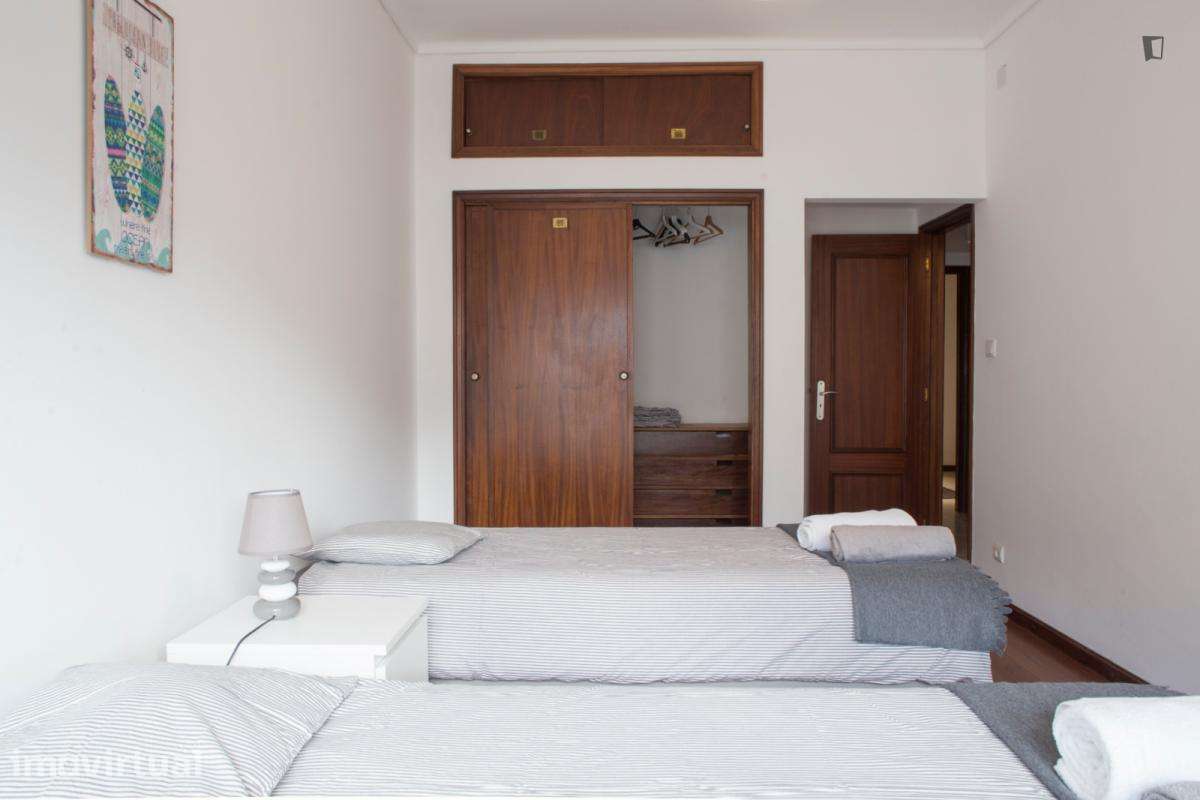 Apartamento com 3 quartos - localizado em Paranhos Porto - Grande imagem: 5/17