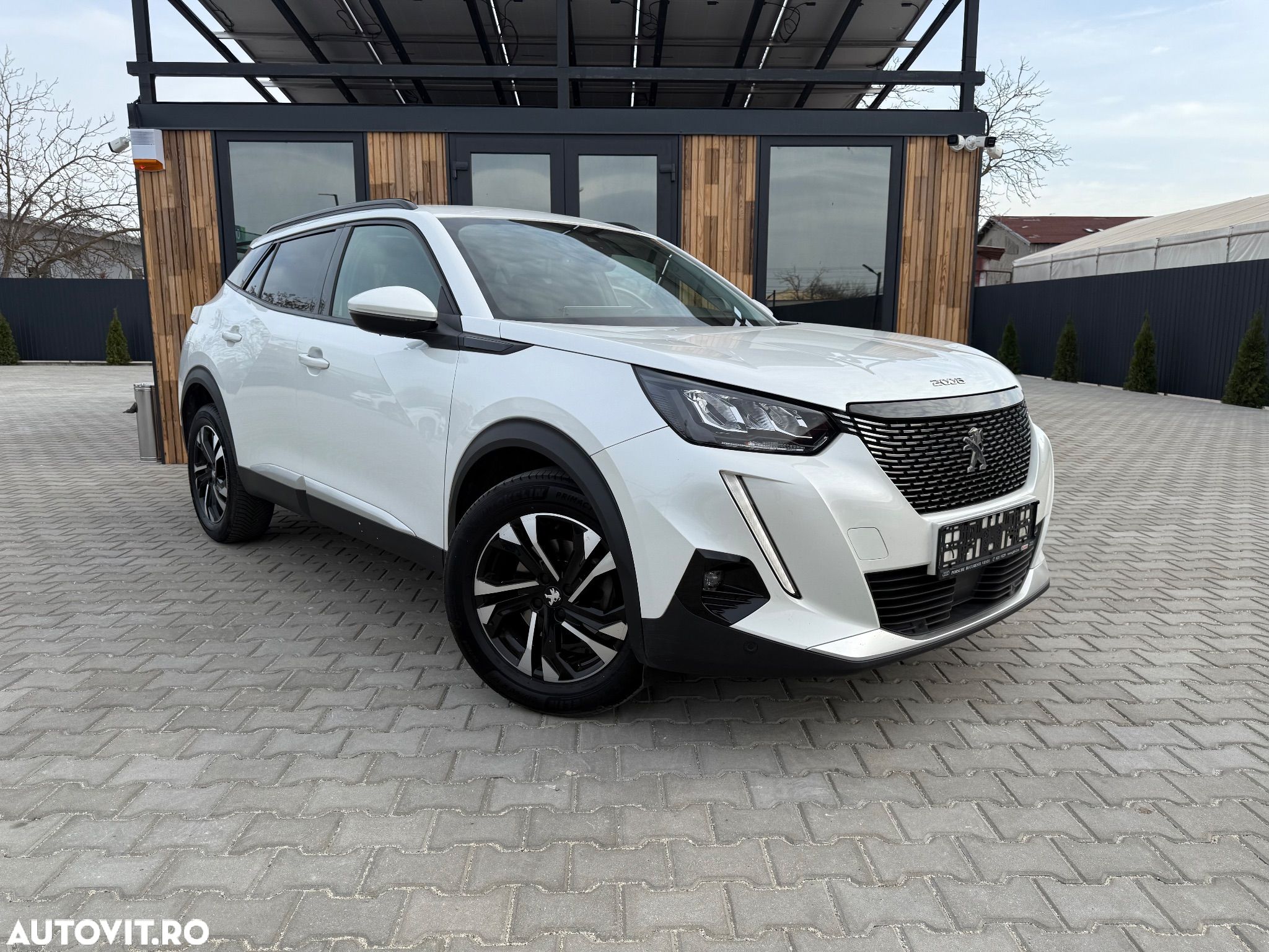 Peugeot 2008 1.5 BlueHDI 130 S&S EAT8 Allure - 1