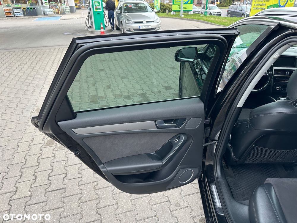 Audi A4 Avant - 16