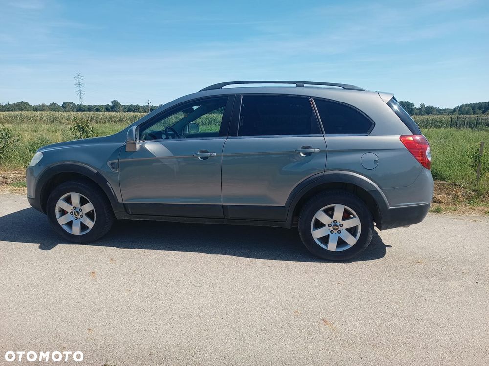 Chevrolet Captiva 2.4 LS - 4