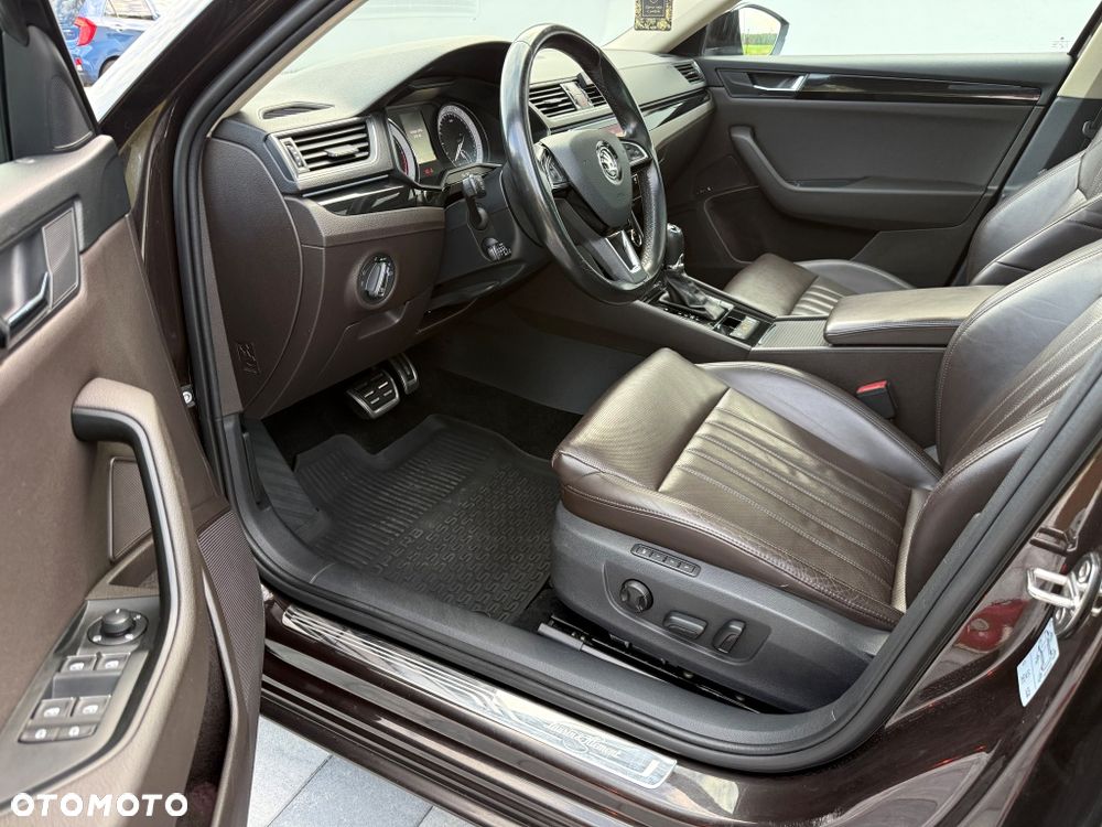 Skoda Superb 2.0 TDI SCR L&K DSG - 17