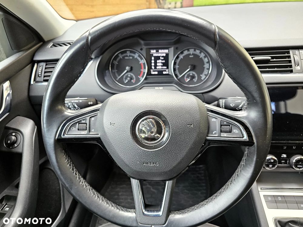 Skoda Octavia 1.4 TSI Ambition - 10