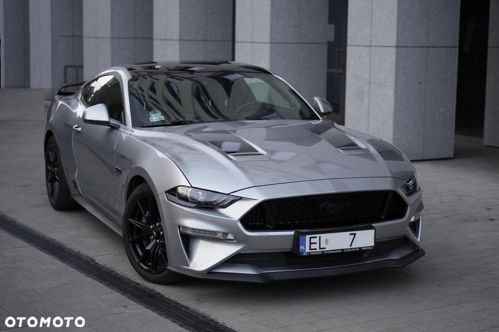 Ford Mustang - 1